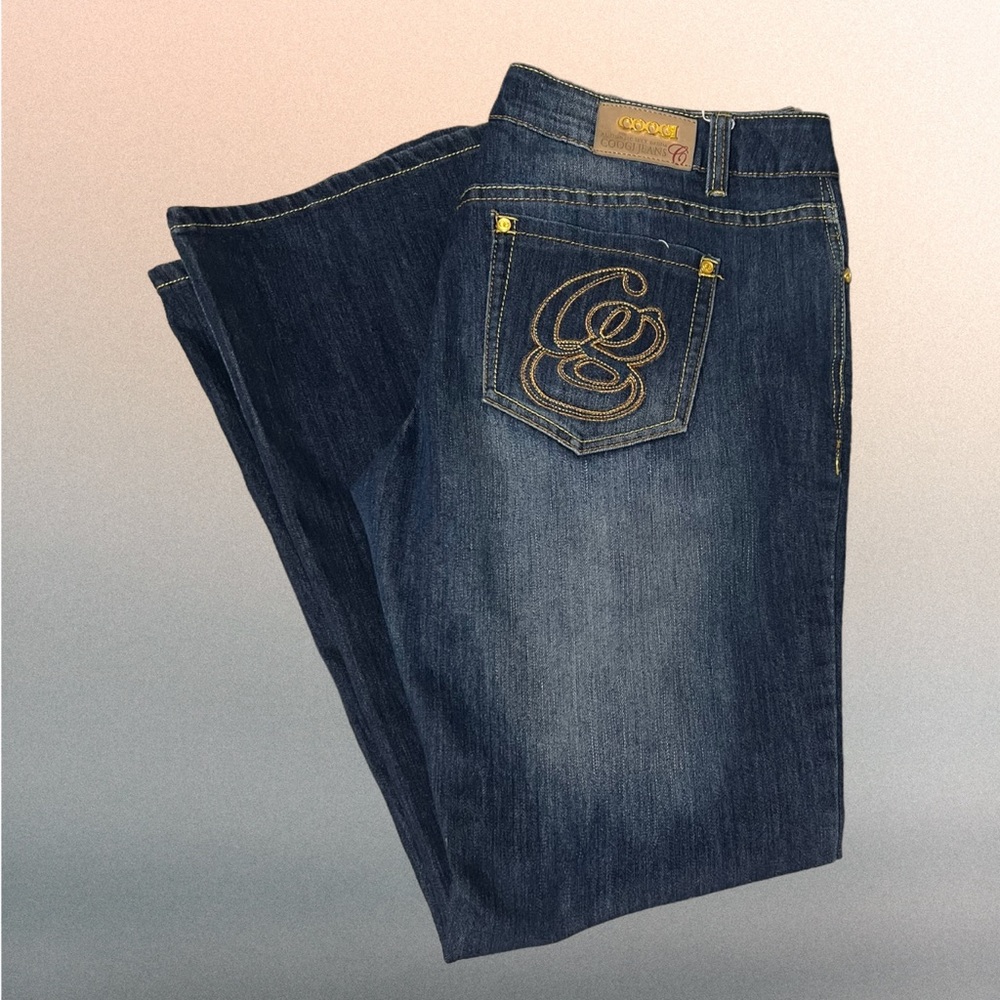 Coogi jeans woman’s size 13/14 denim blue jeans embroidered back pocket logo